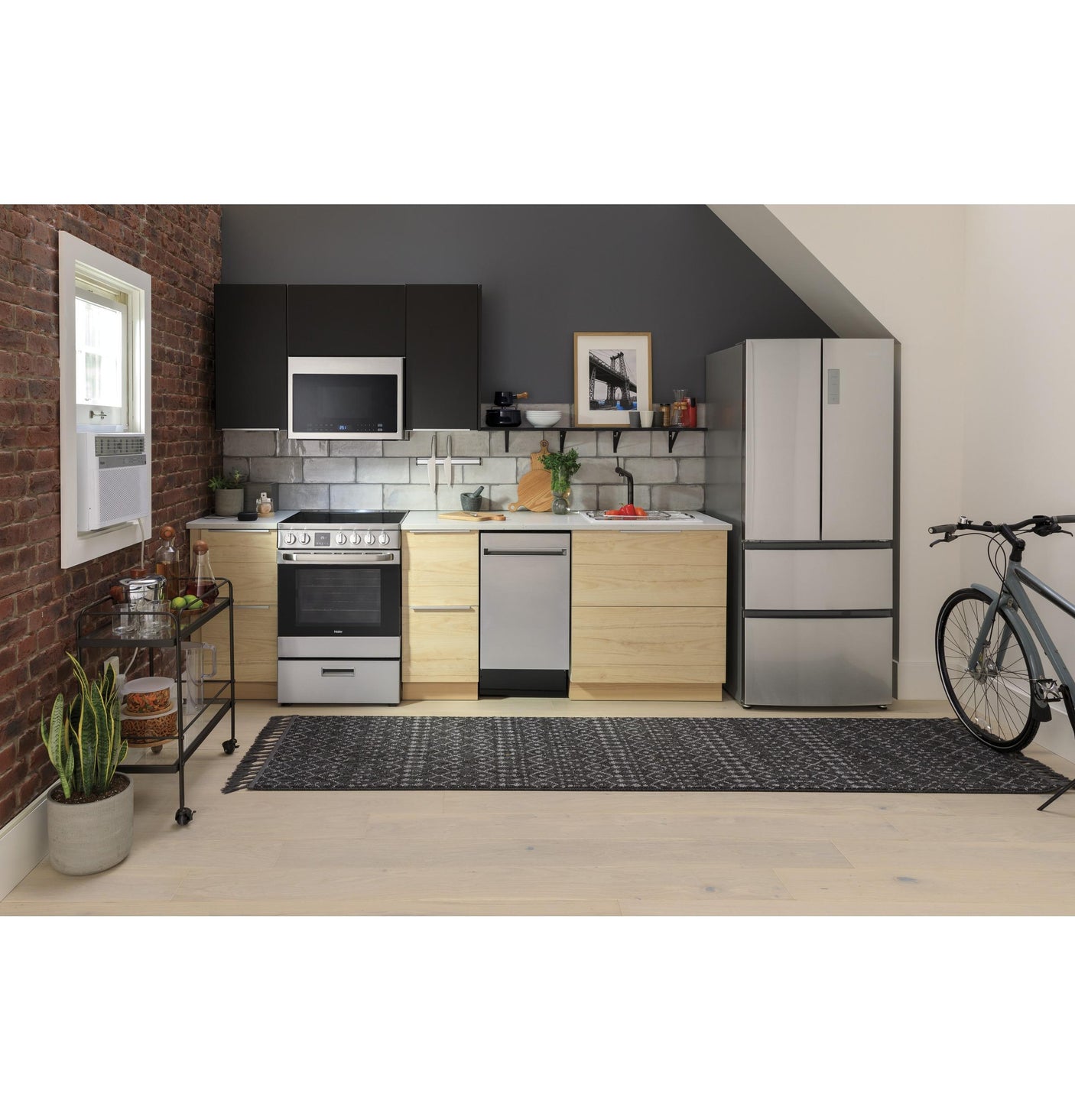 24" 2.9 Cu. Ft. Electric Range