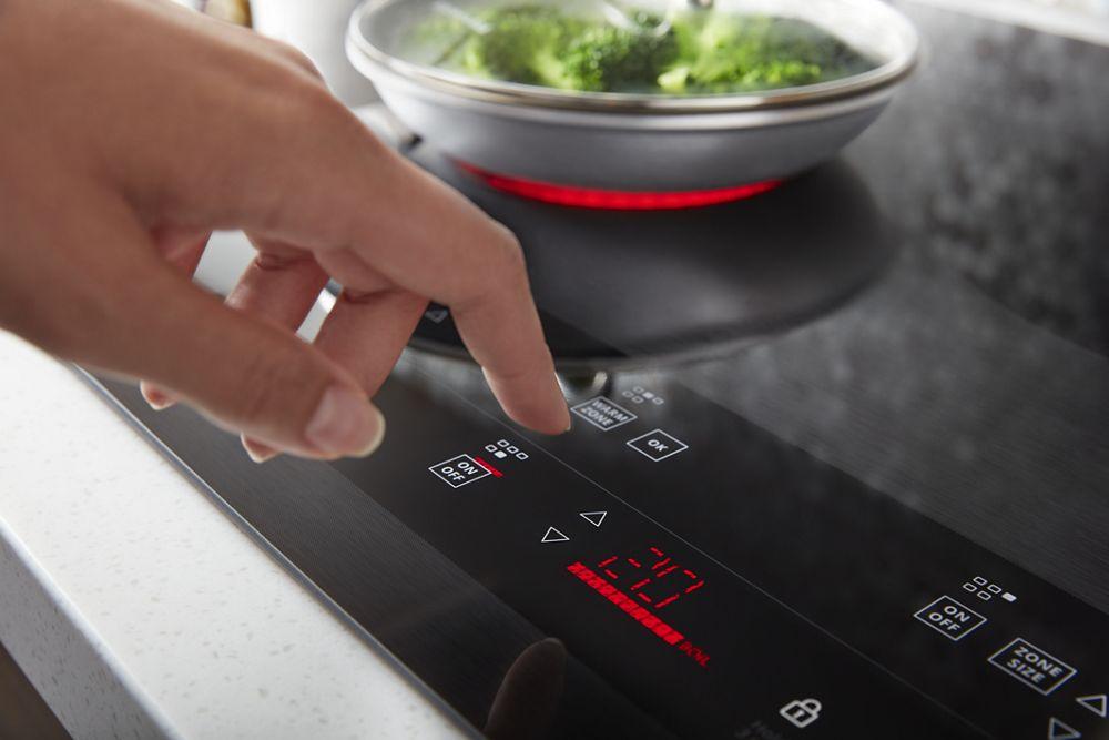 30-inch Electric Ceramic Glass Cooktop with Two Dual Radiant Elements