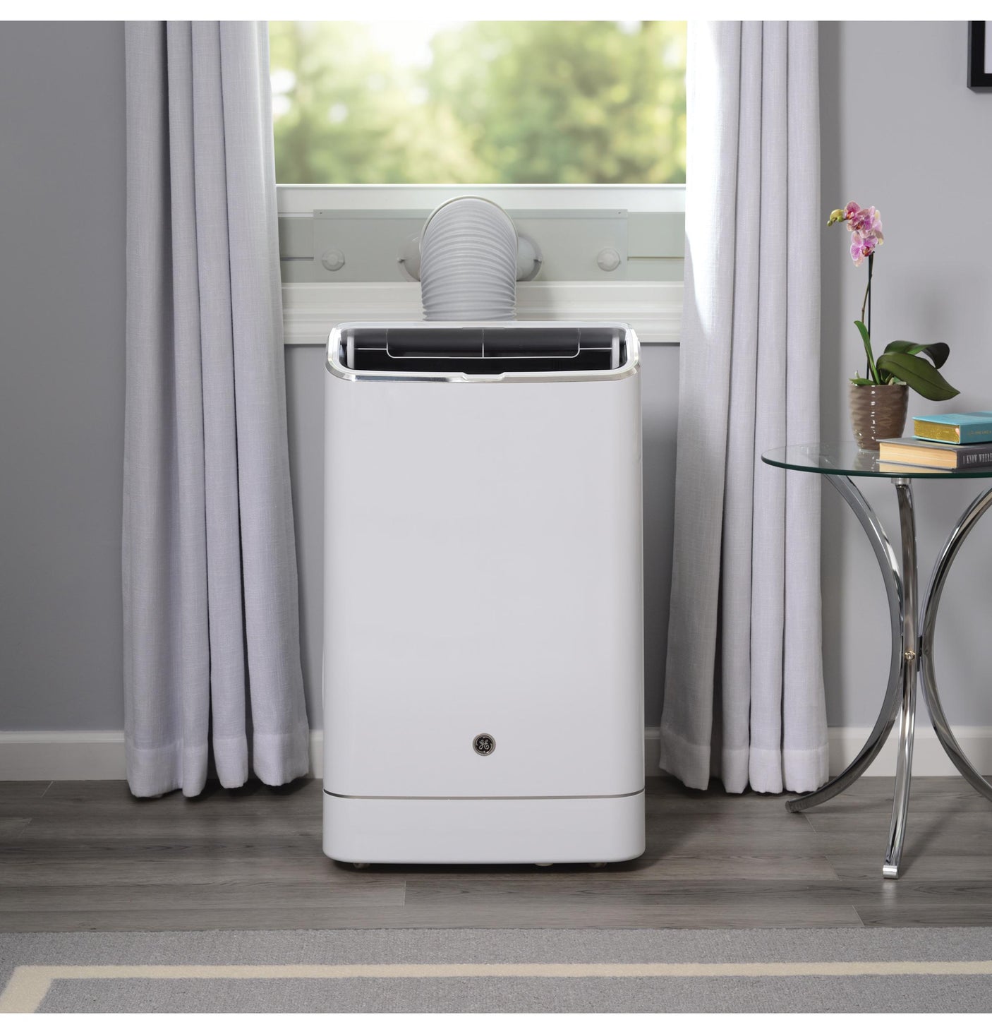 GE® 9,850 BTU SACC Portable Air Conditioner for Medium Rooms up to 350 sq ft. (14,000 BTU ASHRAE)