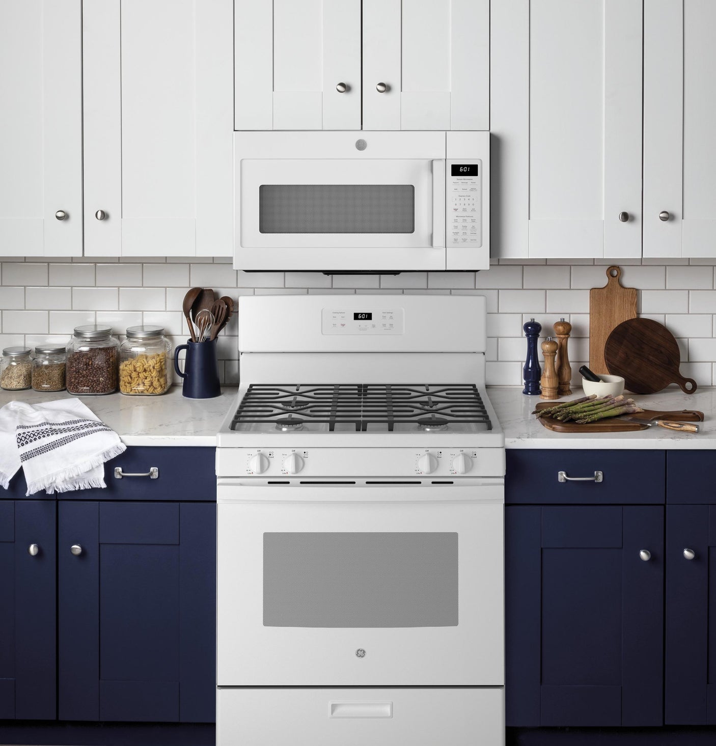 GE® 30" Free-Standing Gas Range