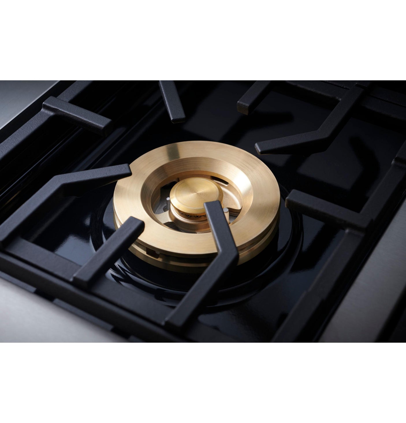 Monogram 36" Dual-Fuel Professional Range with 4 Burners and Griddle