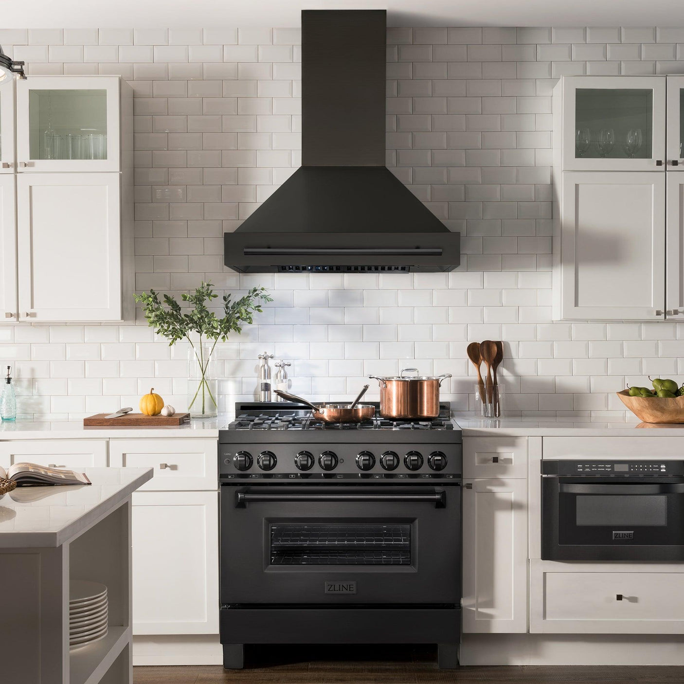 ZLINE Black Stainless Steel Range Hood with Black Stainless Steel Handle and Size Options(BS655-BS)