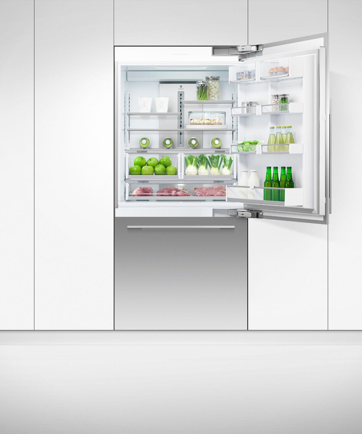 36" Series 7 Integrated Refrigerator Freezer