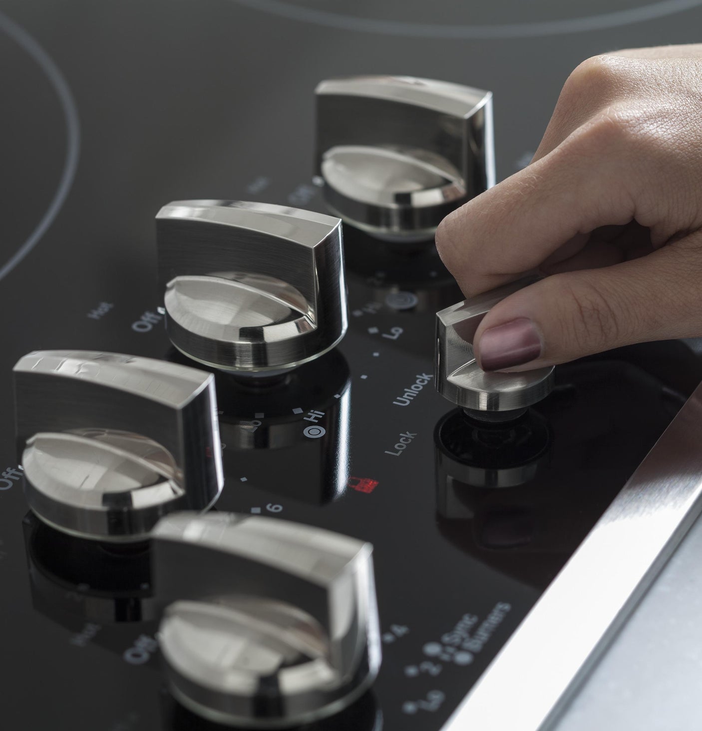 GE Profile™ 36" Built-In Knob Control Cooktop