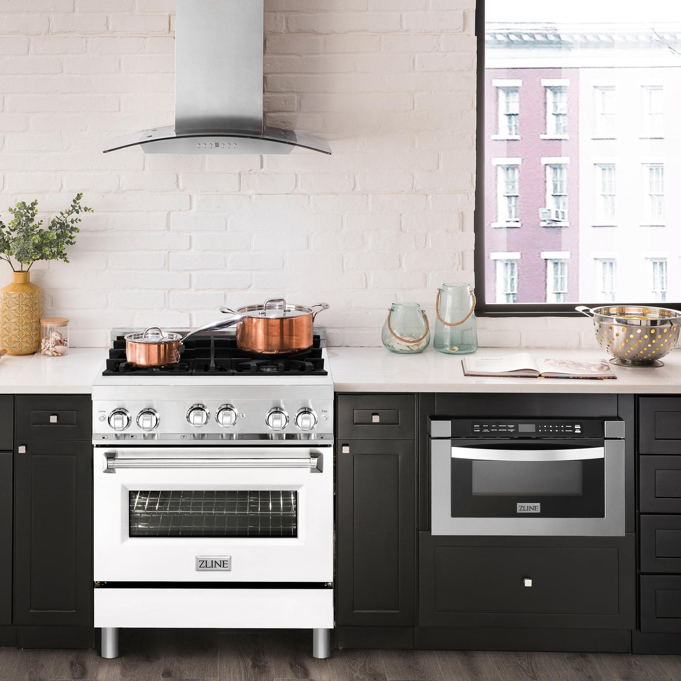 ZLINE 30" 4.0 cu. ft. Range with Gas Stove and Gas Oven in Stainless Steel (RG30) [Color: Stainless Steel]