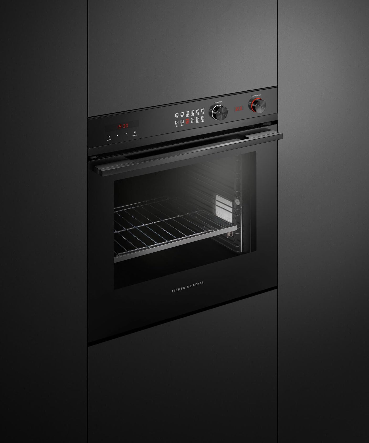 24" Series 9 Minimal Self-Cleaning Oven