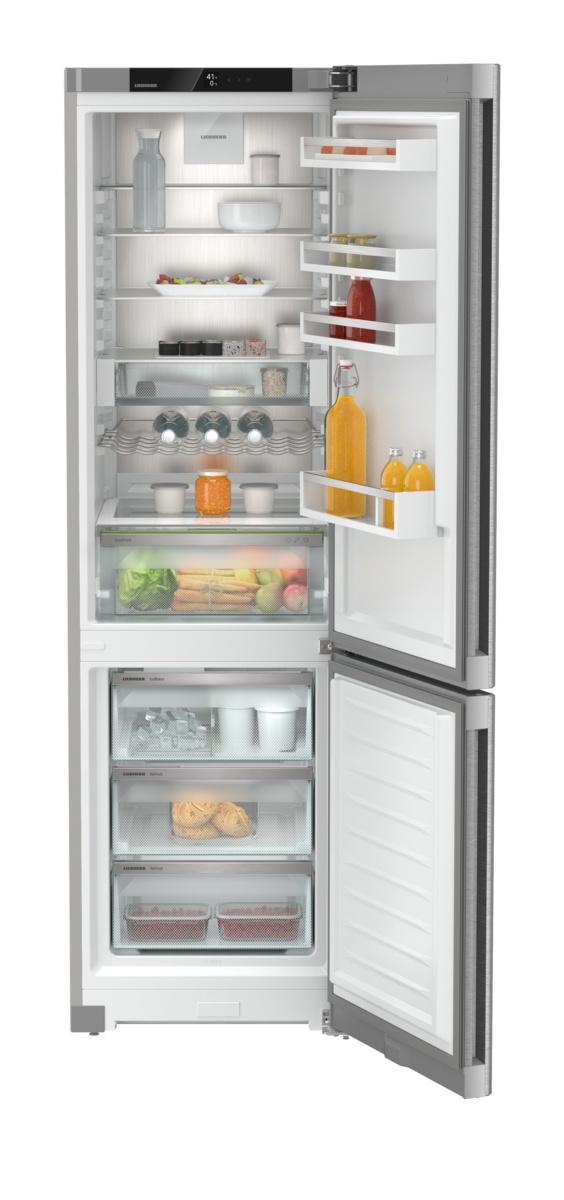 Combined fridge-freezers with EasyFresh and NoFrost