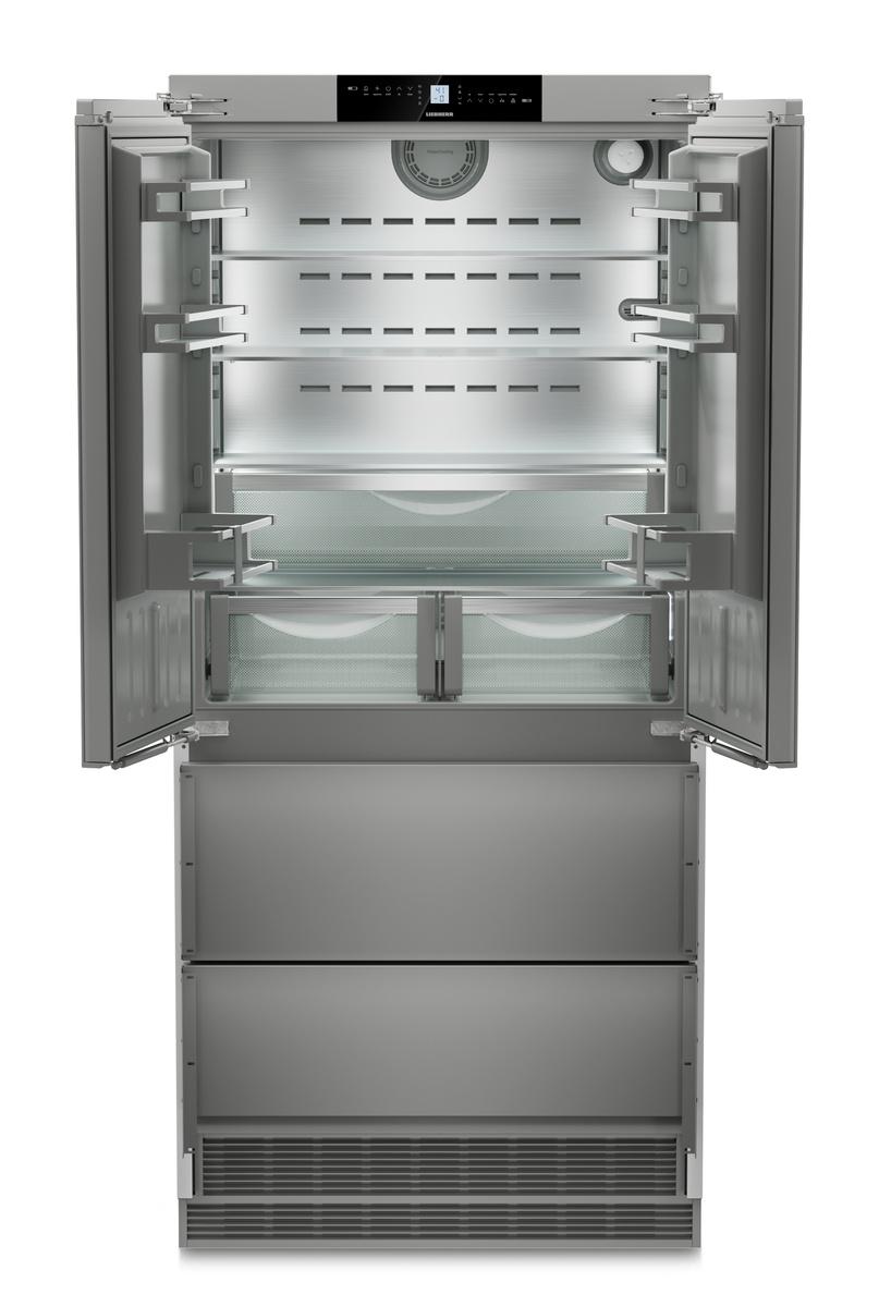 Combined refrigerator-freezer with BioFresh and NoFrost for integrated use