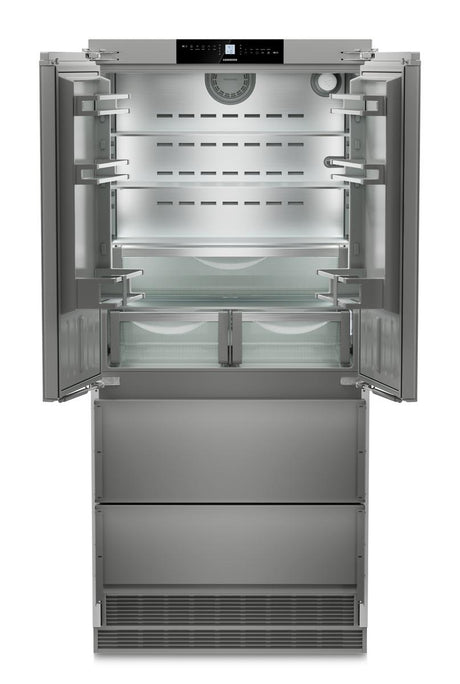 Combined refrigerator-freezer with BioFresh and NoFrost for integrated use