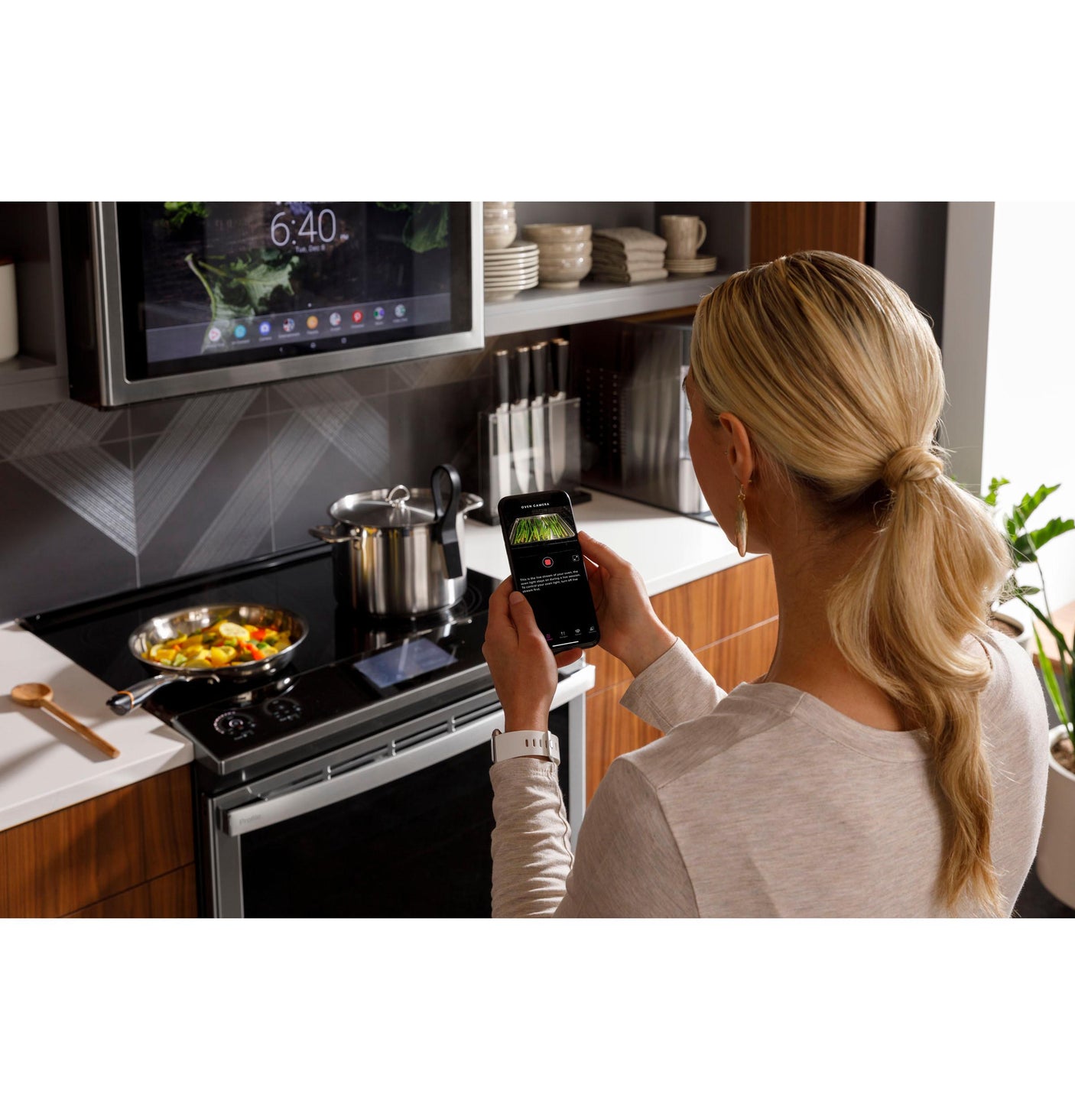 GE Profile™ 30" Smart Slide-In Front-Control Induction Fingerprint Resistant Range with In Oven Camera