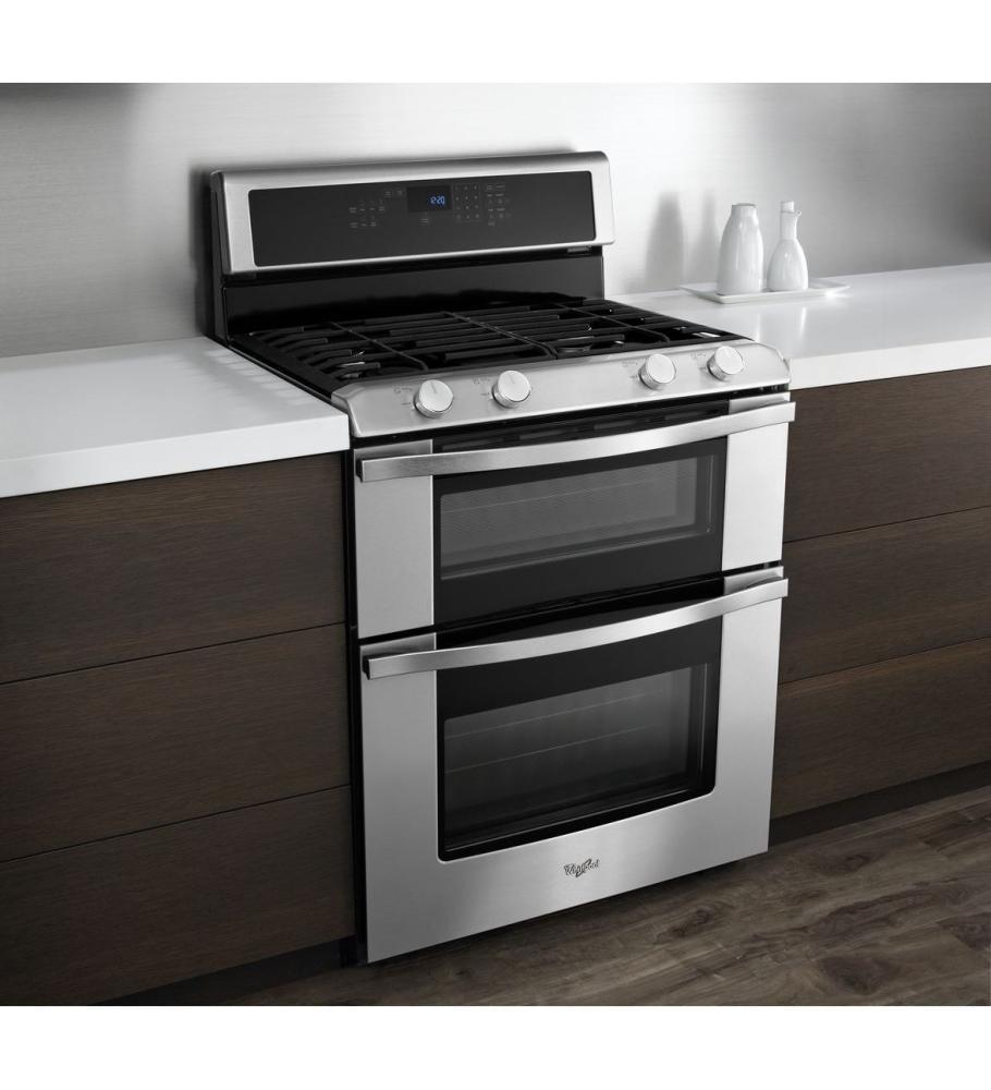 6.0 Total cu. ft. Double Oven Gas Range with AccuBake® system