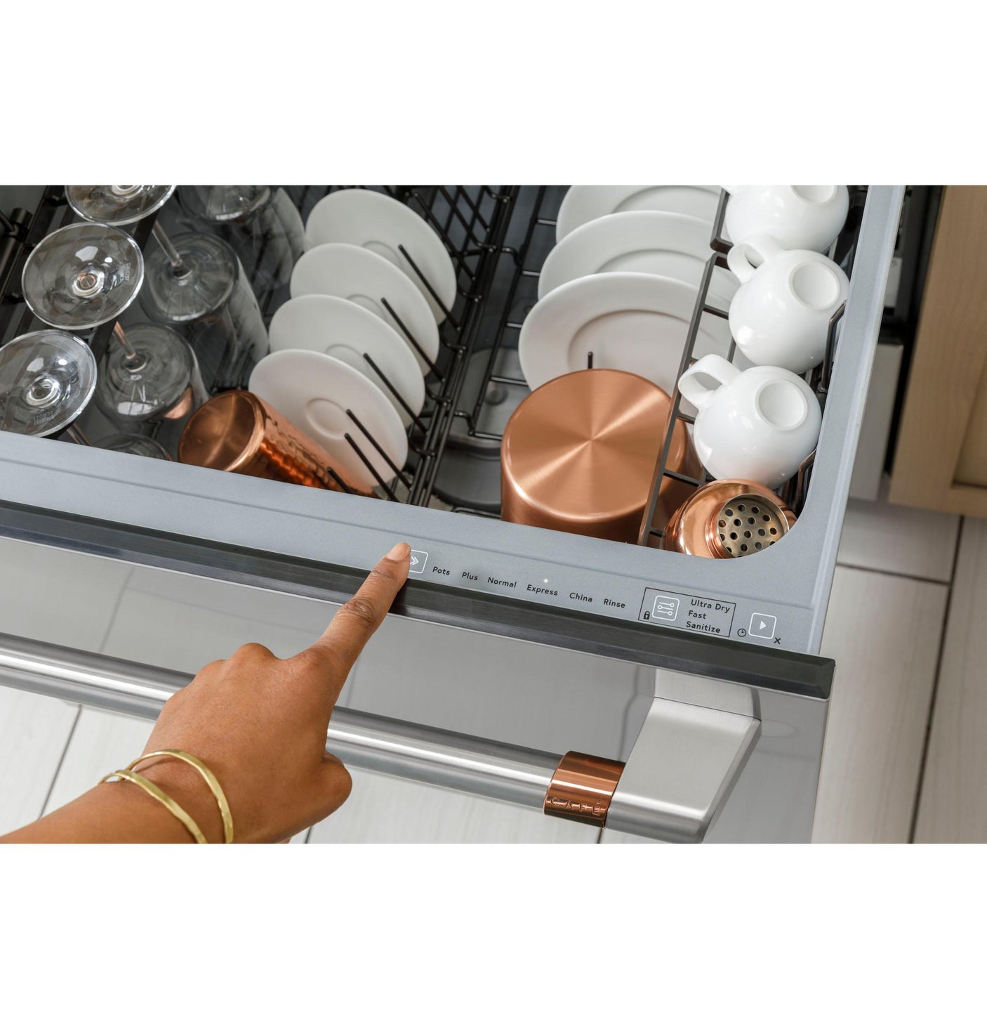 Café™ ENERGY STAR Smart Single Drawer Dishwasher