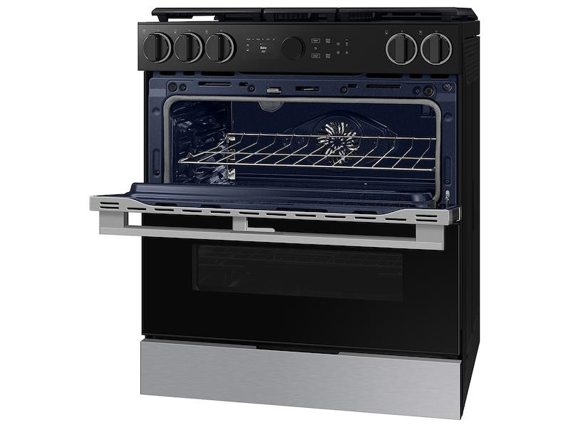 Bespoke Smart Slide-In Gas Range 6.0 cu. ft. with Flex Duo™ & Illuminated Precision Knobs in Stainless Steel