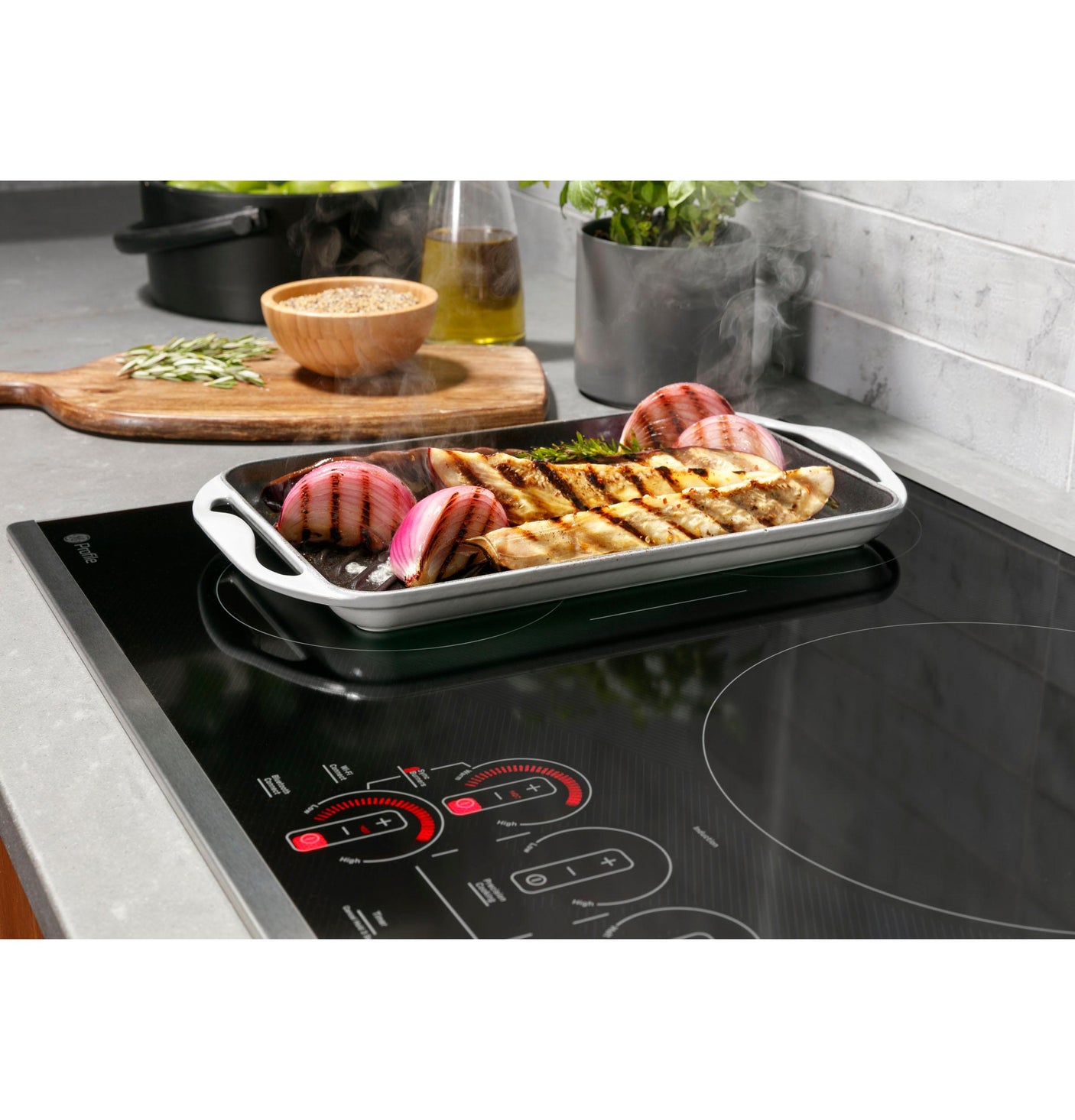 GE Profile™ 30" Built-In Touch Control Induction Cooktop