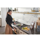 Monogram 36" Dual-Fuel Professional Range with 4 Burners and Griddle