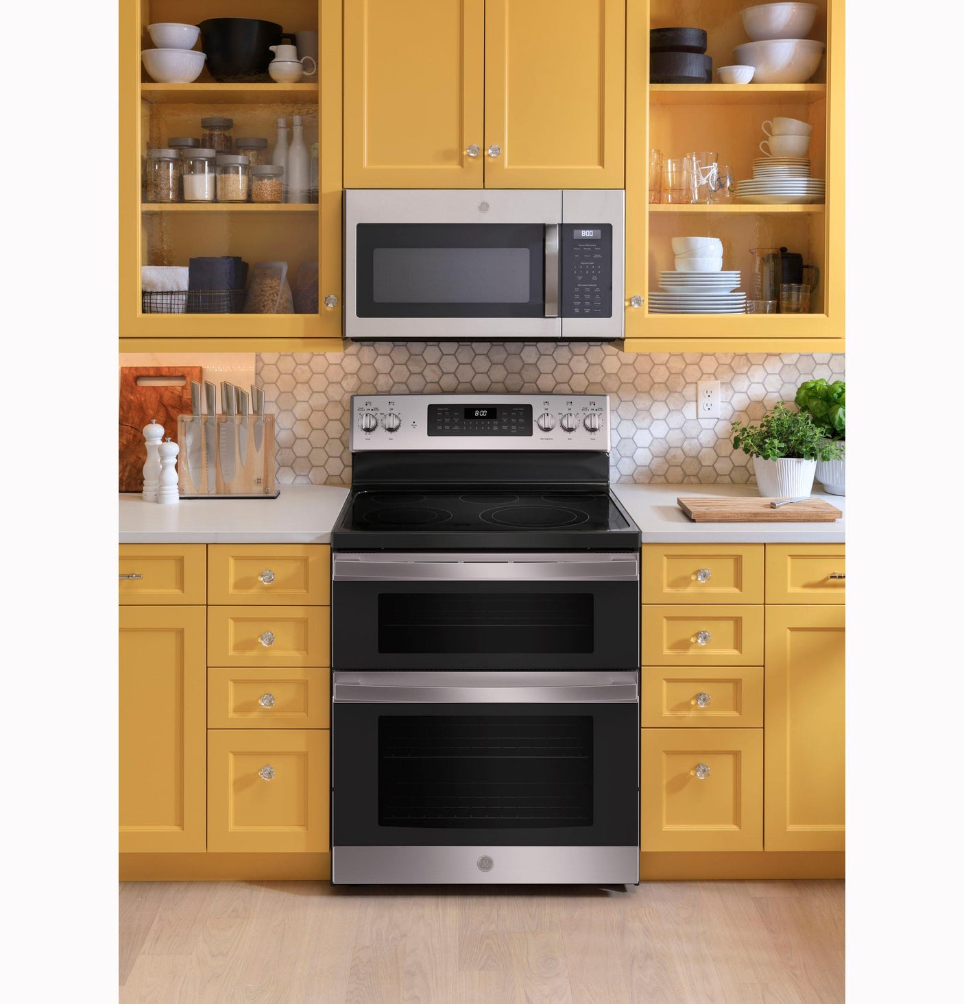 GE 30" Free-Standing Electric Double Oven Convection Range