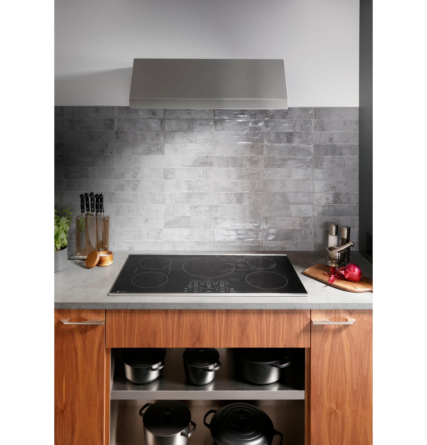 GE Profile™ 36" Built-In Touch Control Induction Cooktop