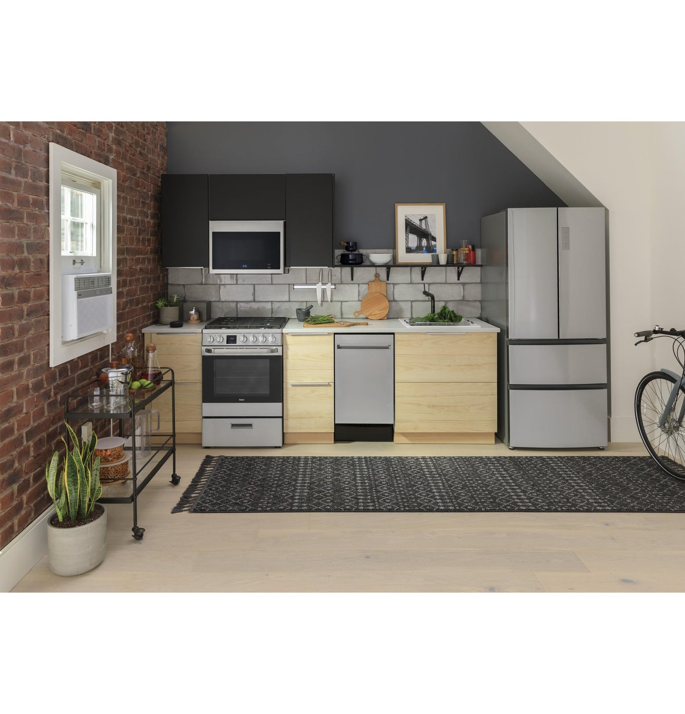 24" 2.9 Cu. Ft. Electric Range