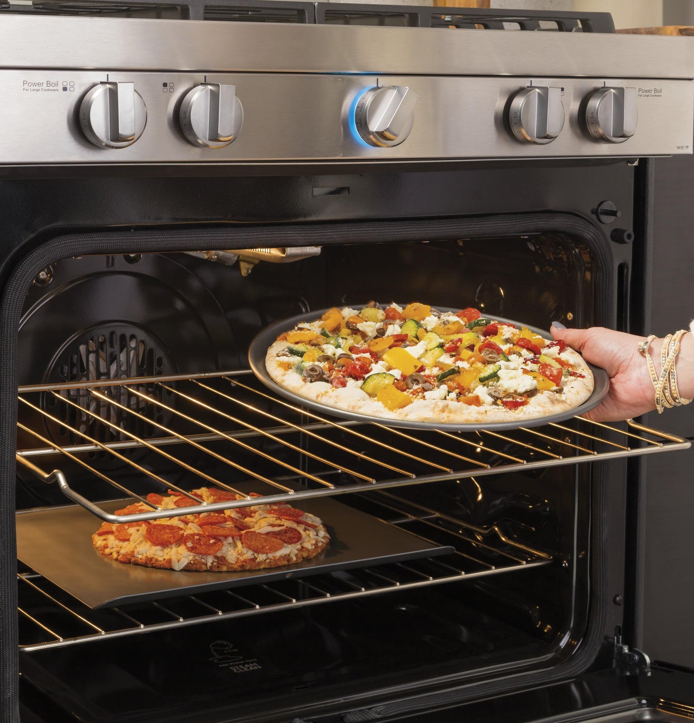 30" Smart Slide-In Electric Range with Convection