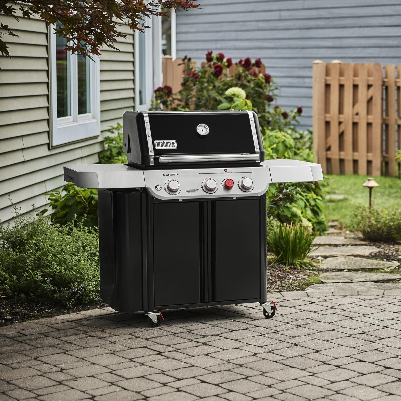 Genesis E-330 Gas Grill (Natural Gas) - Black