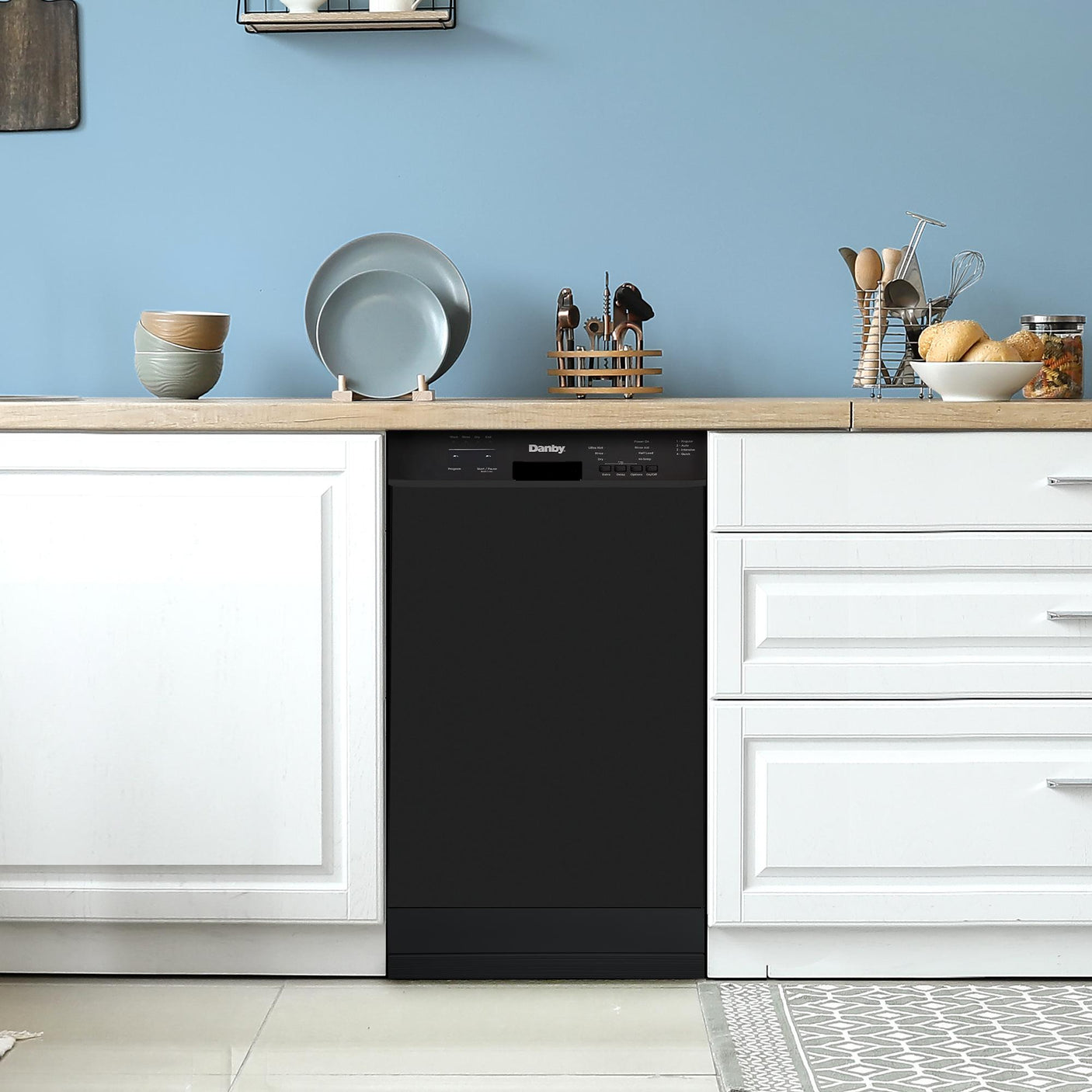 Danby 18" Wide Built-in Dishwasher in Black