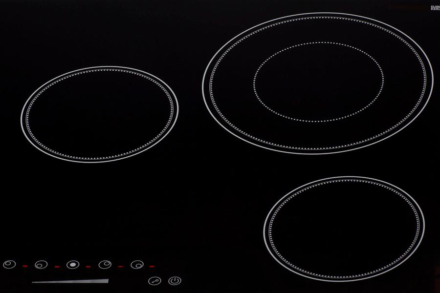 36" Wide 208-240v 5-burner Radiant Cooktop