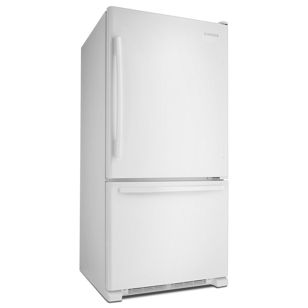 33-inch Wide Bottom-Freezer Refrigerator with EasyFreezer™ Pull-Out Drawer - 22 cu. ft. Capacity