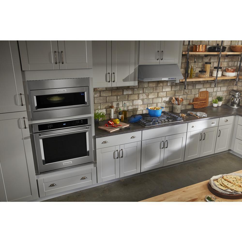 1000 Watt Built-In Low Profile Microwave with Standard Trim Kit