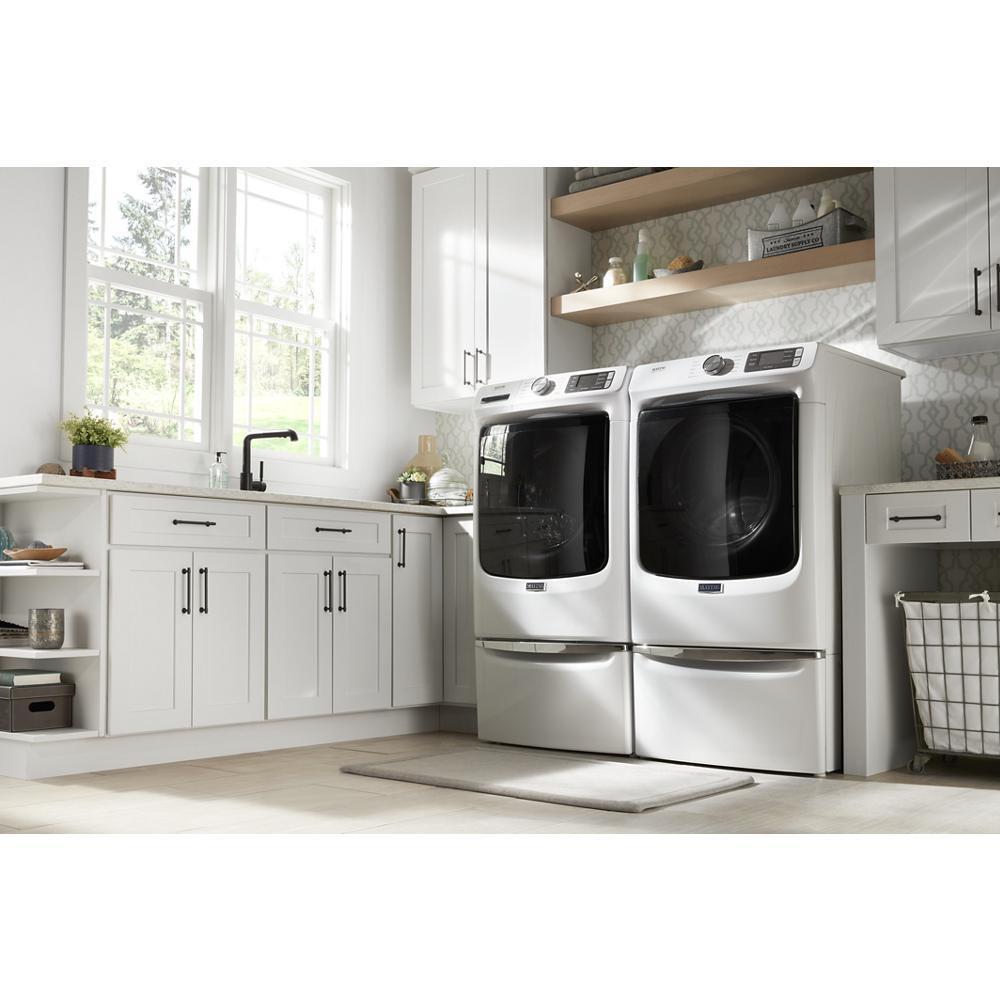 Front Load Washer with Extra Power and 12-Hr Fresh Spin™ option - 4.5 cu. ft.