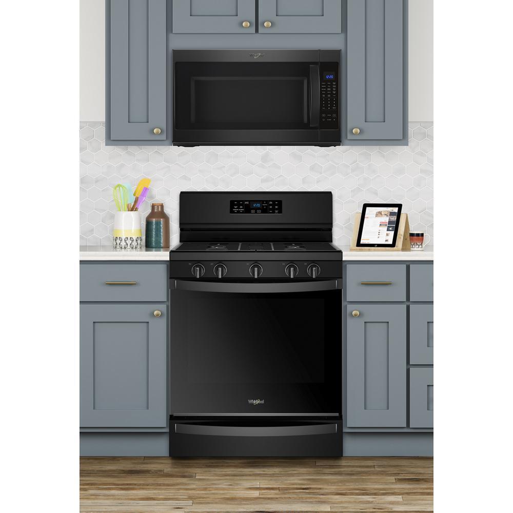 5.8 cu. ft. Freestanding Gas Range with Frozen Bake™ Technology