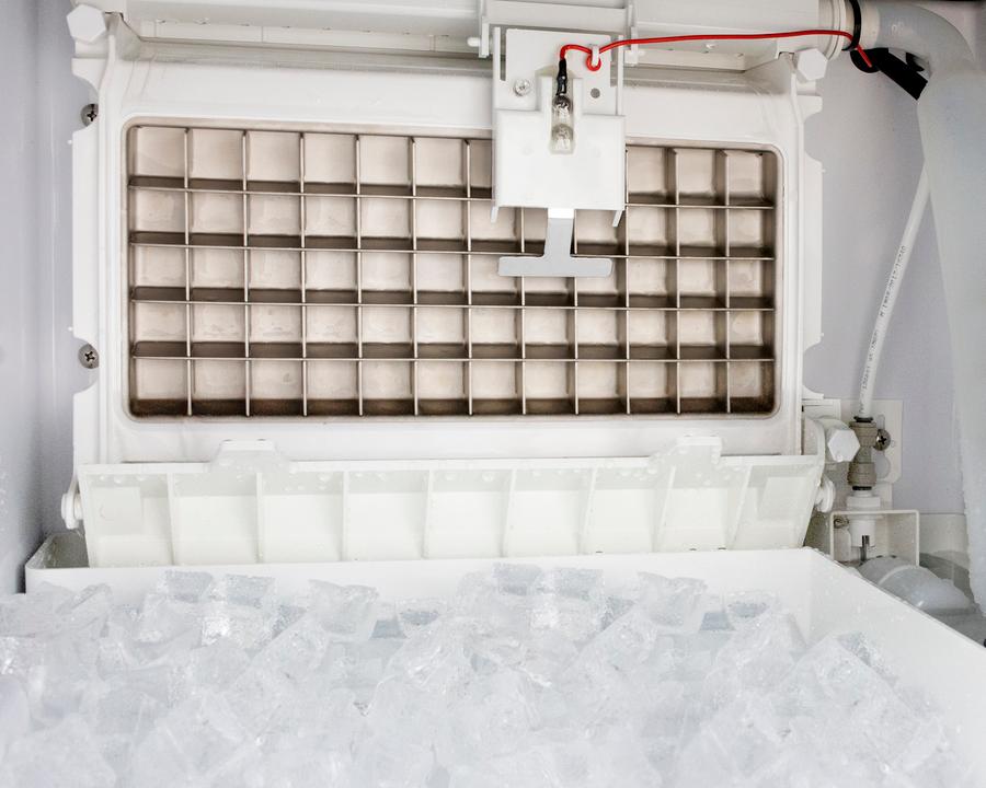 100 Lb. Commercial Icemaker