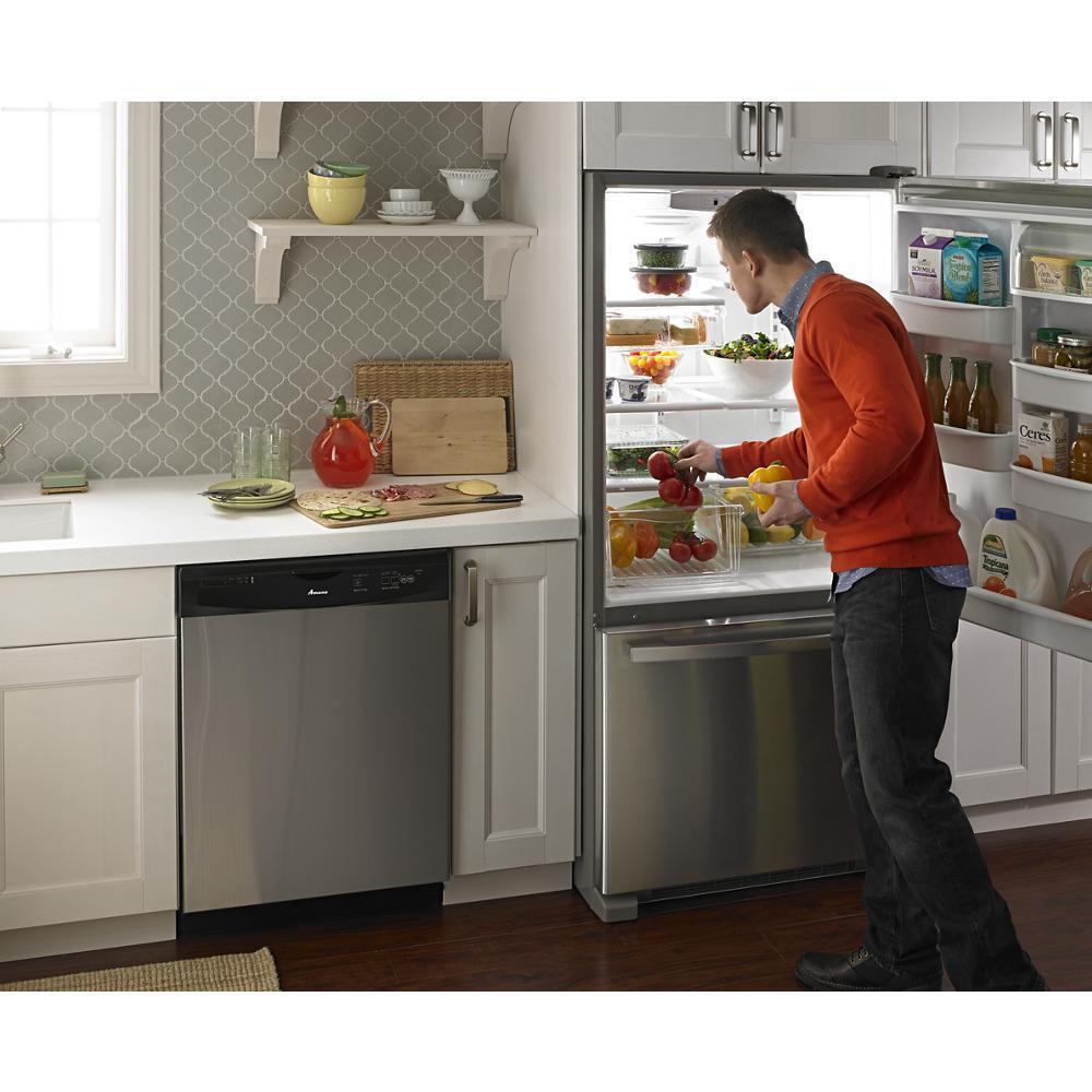 33-inch Wide Bottom-Freezer Refrigerator with EasyFreezer™ Pull-Out Drawer - 22 cu. ft. Capacity