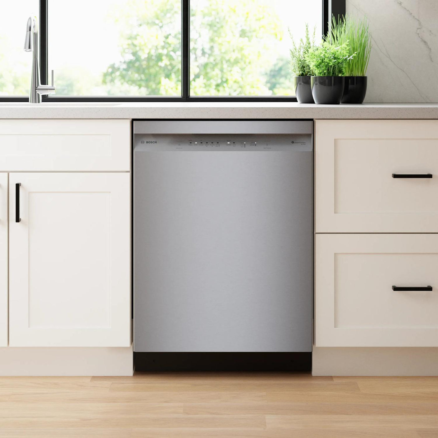 300 Series Dishwasher 24" Stainless Steel Anti-fingerprint