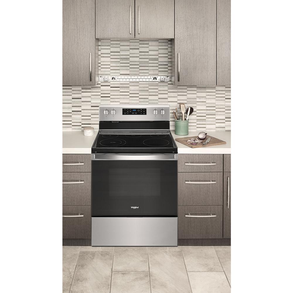 5.3 cu. ft. Whirlpool® electric range with Frozen Bake™ technology