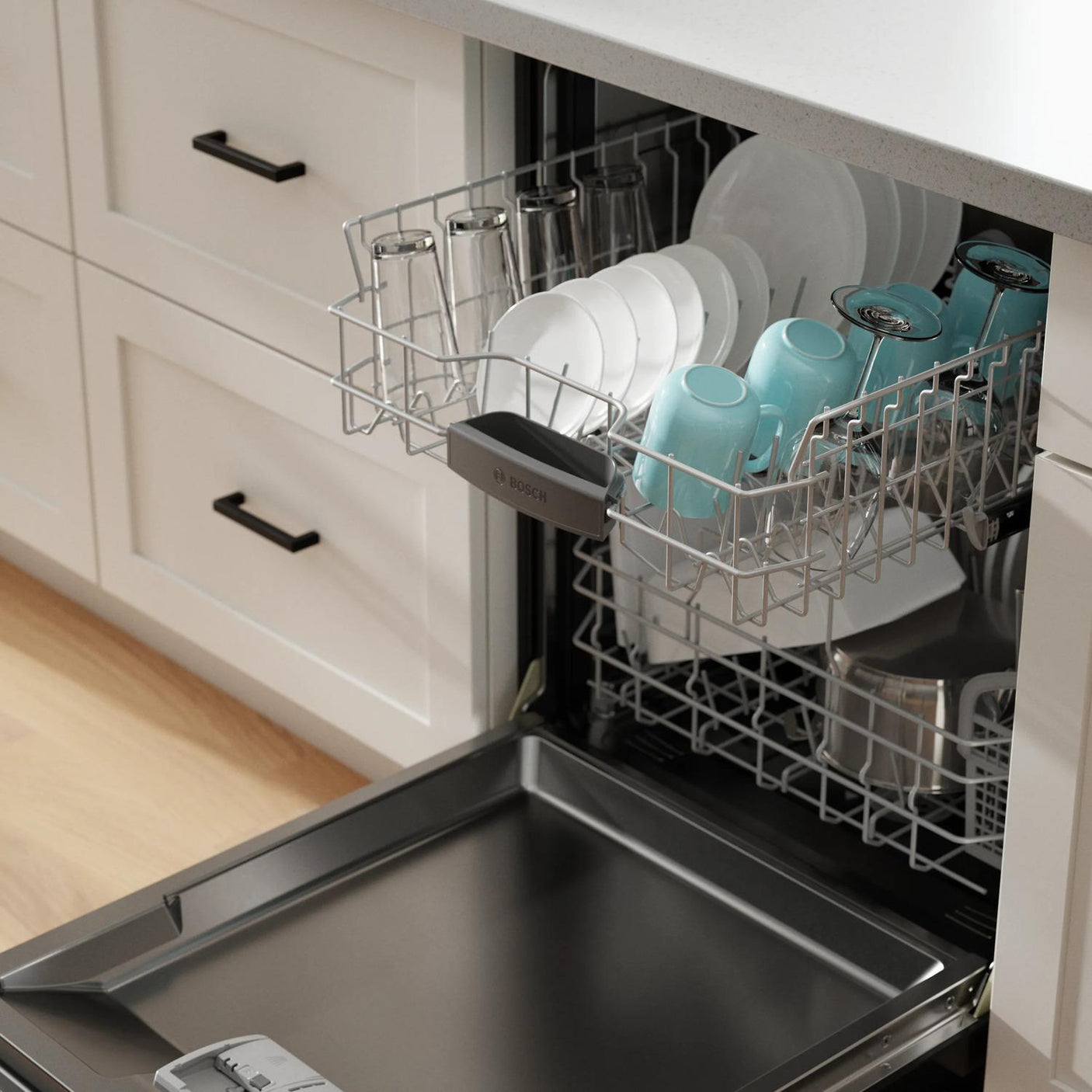 300 Series Dishwasher 24" Black