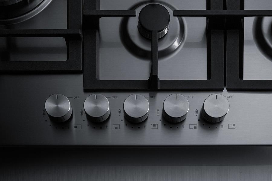 30" Wide 5-burner Gas Cooktop In Stainless Steel