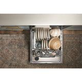 Fingerprint Resistant Dishwasher with 3rd Rack & Large Capacity