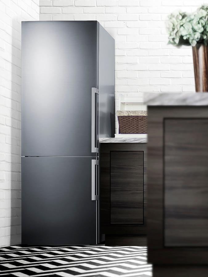 28" Wide Bottom Freezer Refrigerator