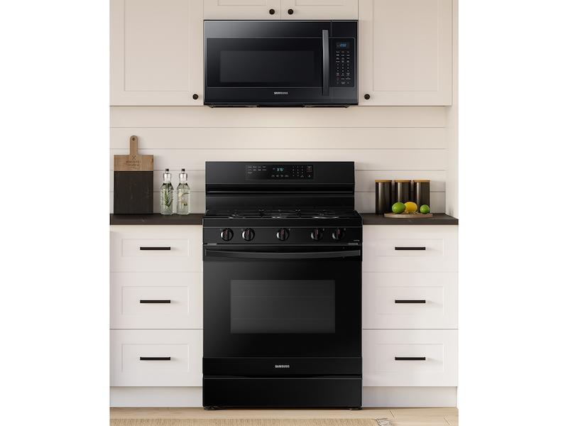 6.0 cu. ft. Smart Freestanding Gas Range with Integrated Griddle in Black