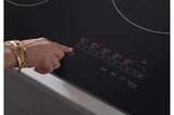 36" Smart Induction Cooktop with UltraHeat™ 4.3kW Element