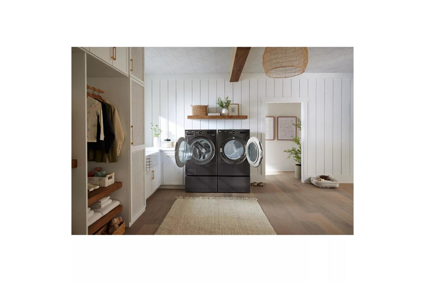 7.4 cu. ft. Ultra Large Capacity Smart Front Load Gas Dryer with Built-In Intelligence & TurboSteam®